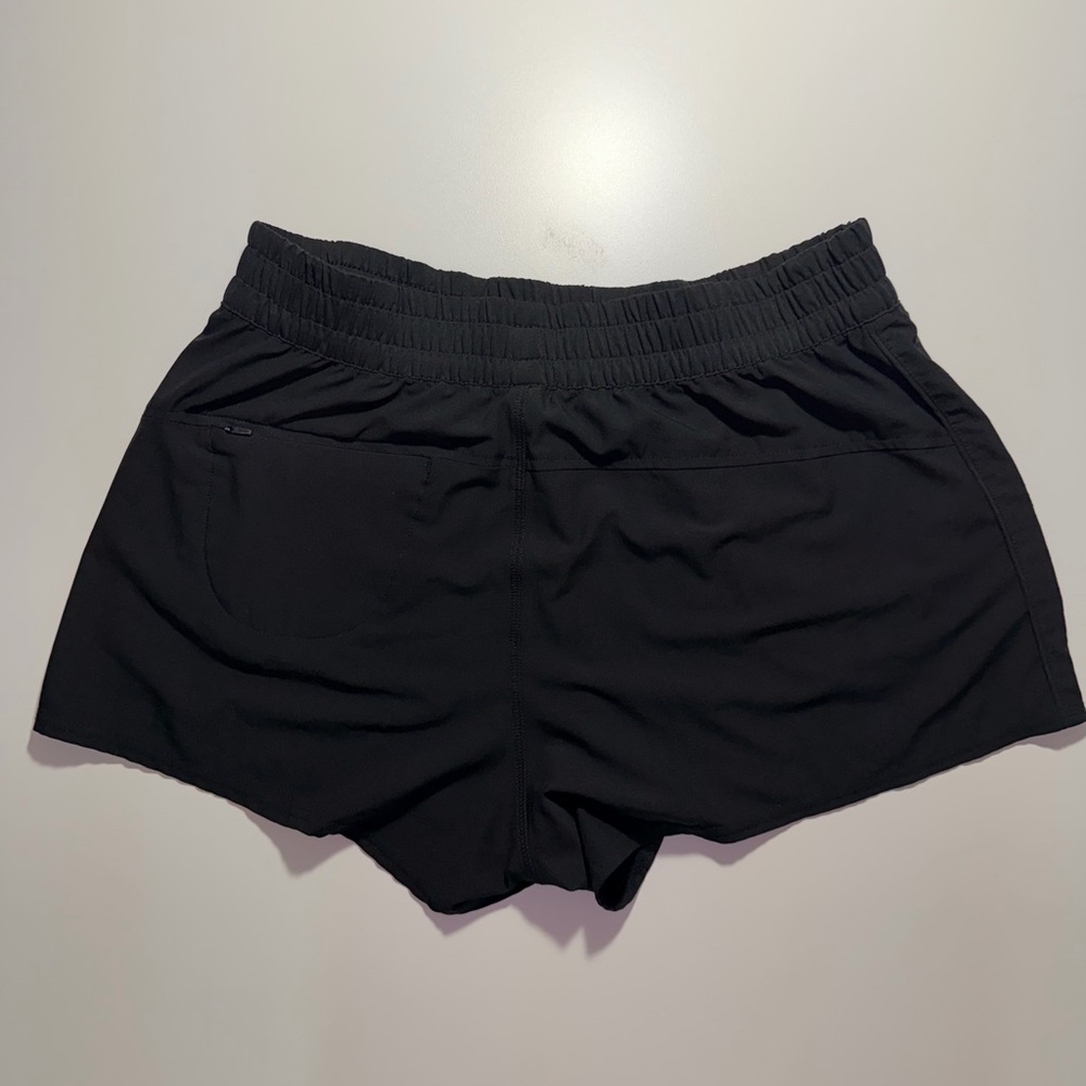 Vuori Black Athletic Shorts - Picture 3 of 4